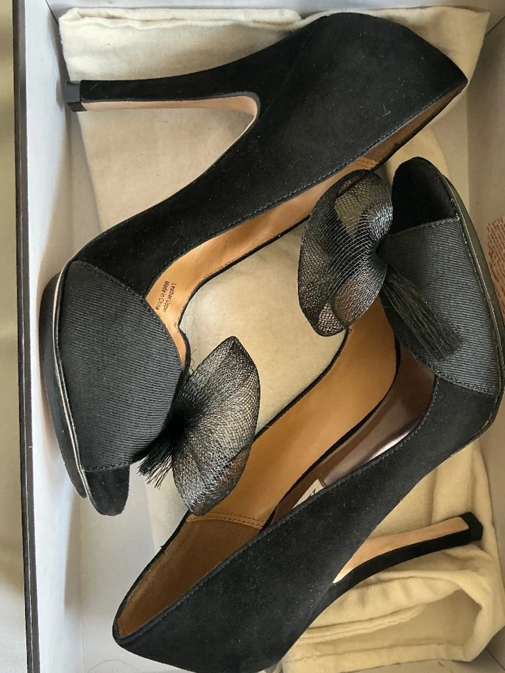 Badgley Mischka size black